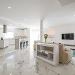 The Penthouse In Da Rocha Portimao