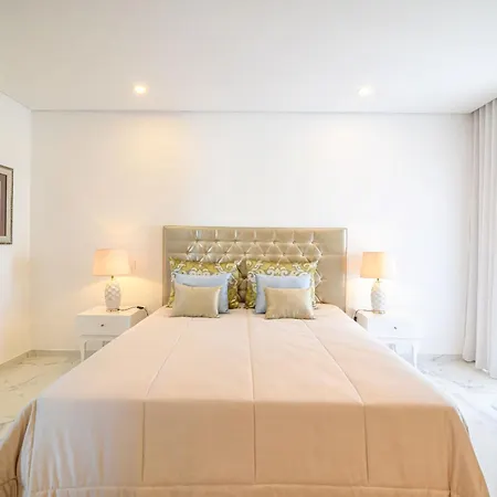 The Penthouse In Da Rocha Apartament